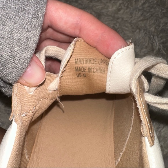 Oasis Society Tan Colorblock Lace Up Front Skate Shoes - Picture 5 of 5